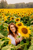 Shelby_Sunflowers_Session-06479