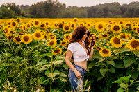 Shelby_Sunflowers_Session-06585