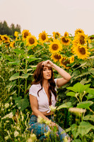 Shelby_Sunflowers_Session-06620