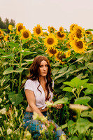Shelby_Sunflowers_Session-06629